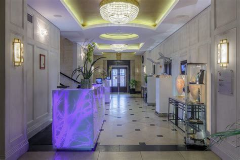 DoubleTree by Hilton London Greenwich, London - Lobby (NCN) - Greatdays ...