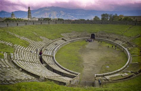 Pompeii Amphitheatre | This shot of the amphitheatre in Pomp… | Flickr