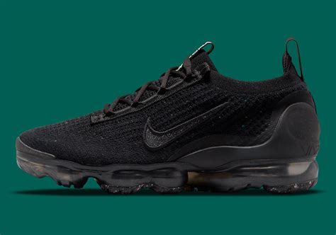 Nike Vapormax Flyknit 2021 Black DC9454-001 | SneakerNews.com