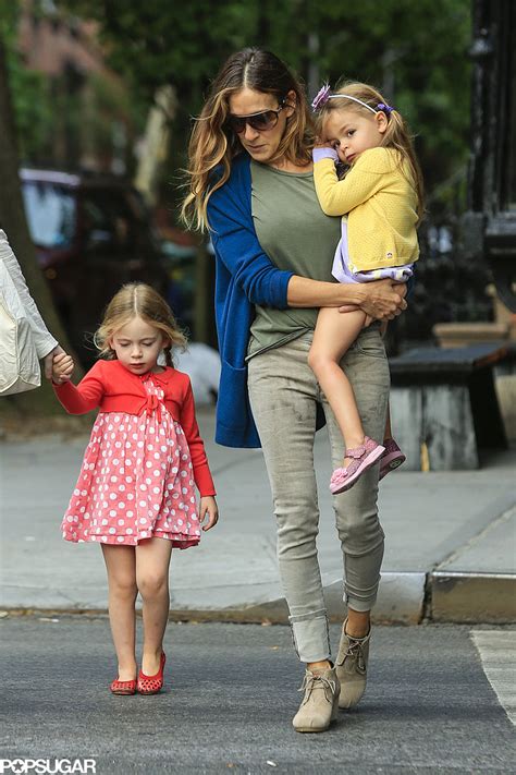 Sarah Jessica Parker Carrying Her Twins in NYC | POPSUGAR Celebrity