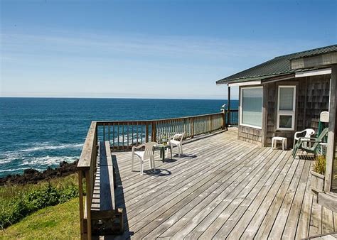 Sweeping views from this oceanfront pet friendly home in Depoe Bay ...