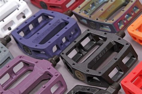 A Comprehensive Guide to Choosing the Right BMX Pedals | TipTopMashable ...