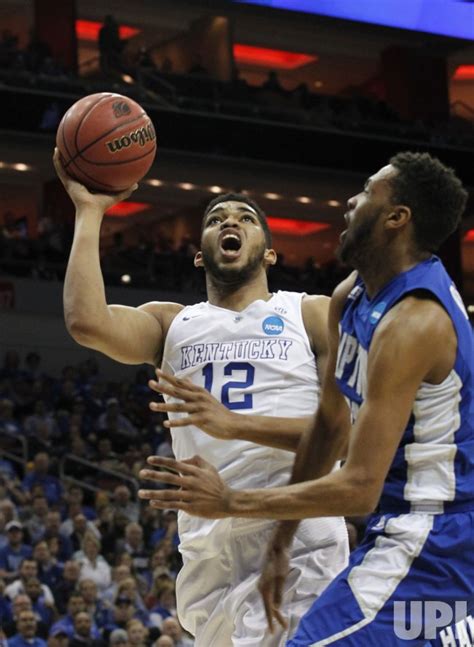 Photo: Kentucky Wildcats vs ampton Pirates NCAA Division I Mens ...