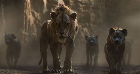 The Lion King Remake's Scar Is Far More Frightening Than the Original