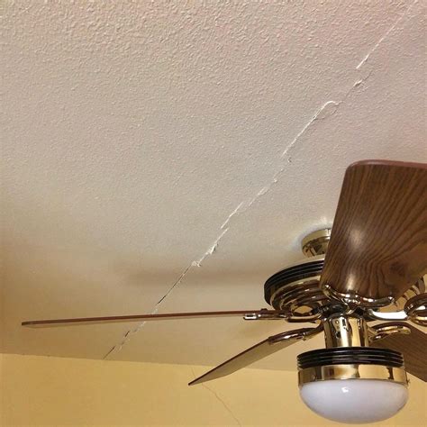 Types of Ceiling Cracks, With Pictures | Epp Foundation Repair