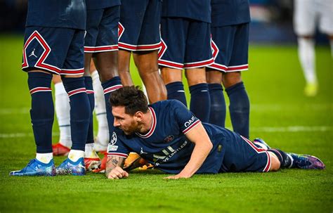 Lionel Messi Impresses Netizens by Laying Behind PSG Wall for Man City ...