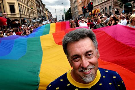 Gilbert Baker, creator of the gay pride rainbow flag, dies at 65 - LA Times