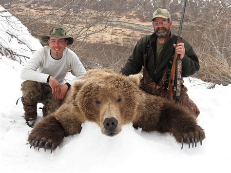 Alaska Brown Bear Hunting - Guided Bear Hunts