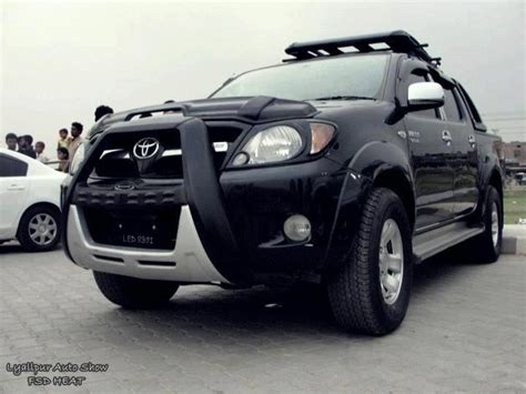 Modified Cars and Trucks: Toyota Hilux Vigo Modified