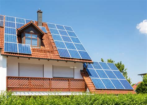 Solar Panels Power Home | PANEL