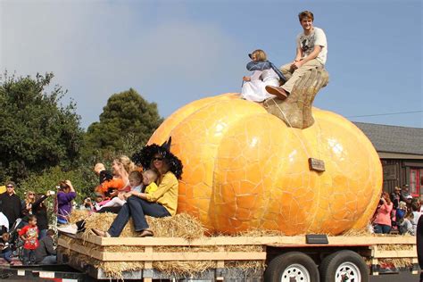 47th Half Moon Bay Art & Pumpkin Festival, World Pumpkin Capital ...