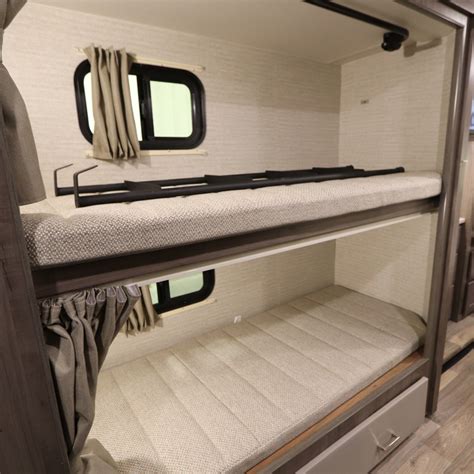 Winnebago Motorhomes with Bunk Beds