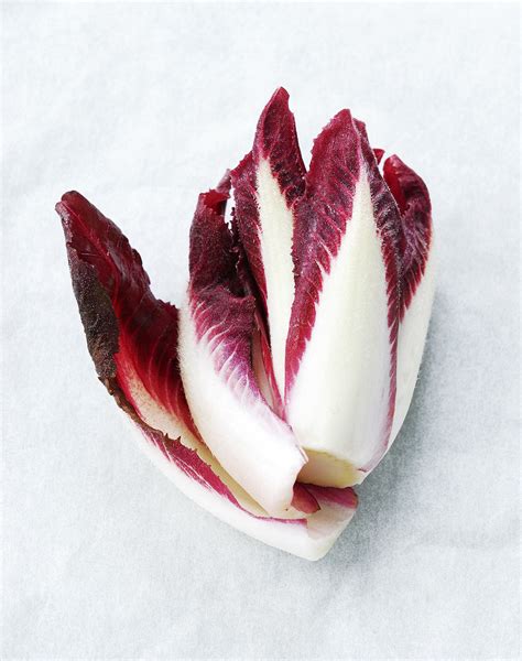 Endive: How to Use, Prep & Store Endive | Recipes + Health Benefits