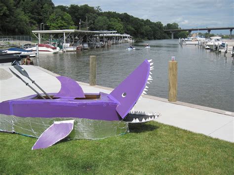 Make a Cardboard Boat : 7 Steps (with Pictures) - Instructables