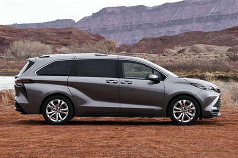 2021 Toyota Sienna Unveiled as Bold New Hybrid Minivan With Available ...