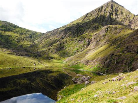 Carrauntoohil Summit Challenge – Travel Medals