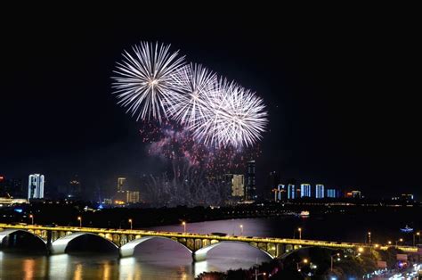 CHINA-NATIONAL DAY-CELEBRATION-FIREWORKS