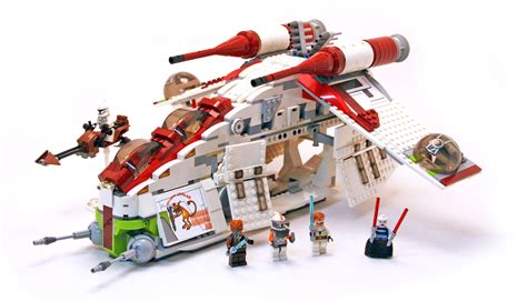 Republic Attack Gunship - LEGO set #7676-1 (Building Sets > Star Wars ...