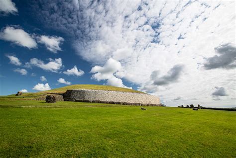 Historical Ireland. 5 of Ireland's Oldest Buildings - The Irish Store