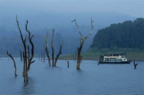 Thekkady | Periyar Lake & Sanctuary | Places to visit in Thekkady