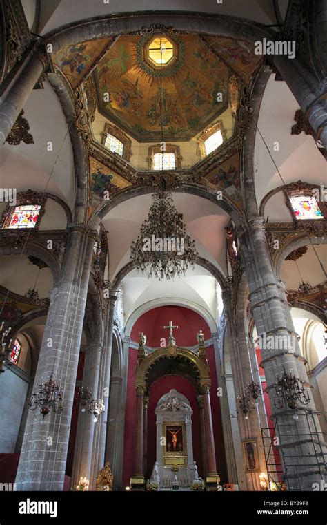 The Old Basilica of Our Lady of Guadalupe Interior. The most visited ...