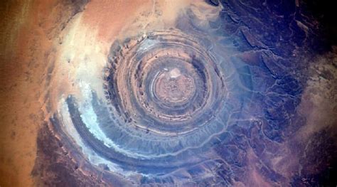 Eye of Africa: Astronaut snaps bizarre Sahara desert formation (PHOTOS ...