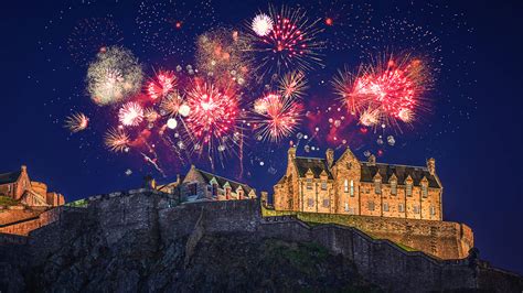 Edinburgh Hogmanay 2023: Guide to Fireworks, Events & Processions