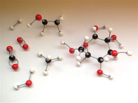 Molecule modelling free play | ingridscience.ca