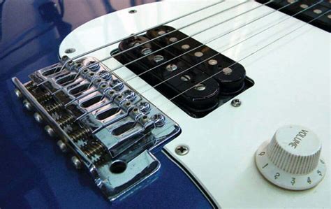 How to Choose an Electric Guitar for Beginners