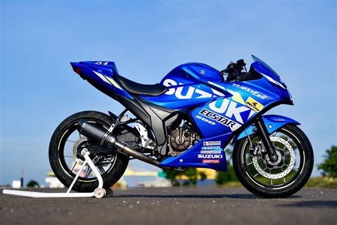 2019 Suzuki Gixxer SF 250 MotoGP edition. | スズキ バイク, カスタムバイク, スズキ