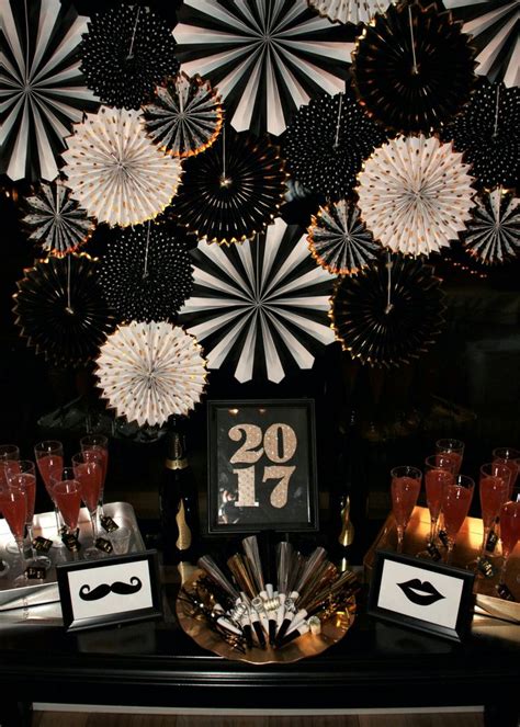 New Year's Eve Party Decorations #nye (With images) | New years eve ...