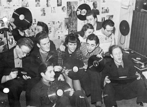 Listening to Swing Music (1937) | German History in Documents and Images