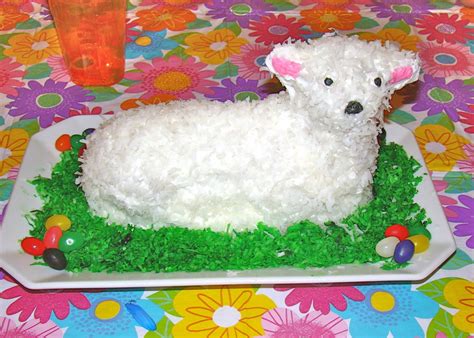 Sugar&Sprinkles: Easter Lamb Cake