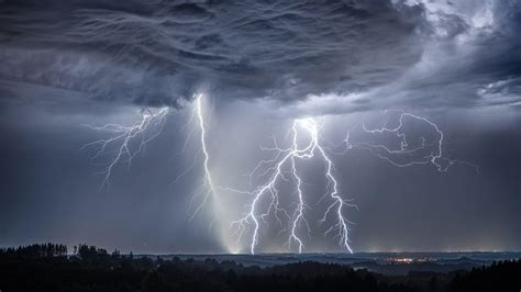 Thunder Sky Wallpapers - Top Free Thunder Sky Backgrounds - WallpaperAccess