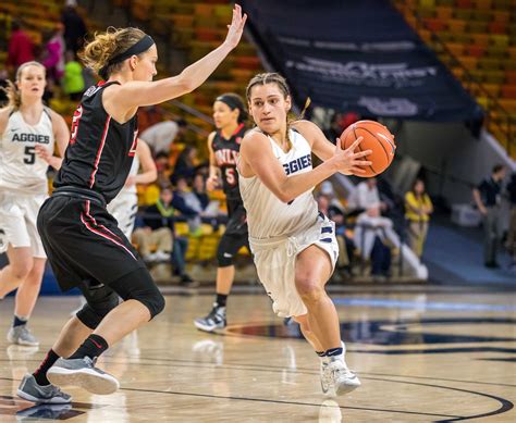 USU women's basketball defeats UNLV 58-49 in season finale - The Utah ...