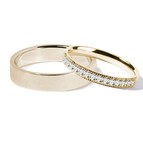 Gold Wedding Rings