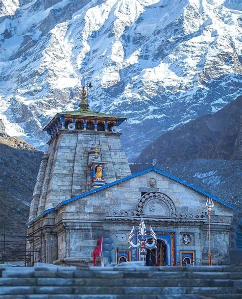 Streets Of India — Kedarnath Temple caught against the backdrop of ...