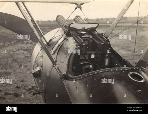 The guns and cockpit of a Sopwith F1 Camel Stock Photo - Alamy