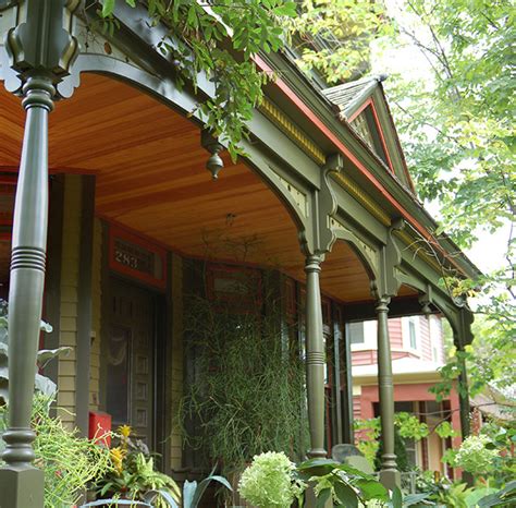 Victorian Porch Details - David Heide Design Studio