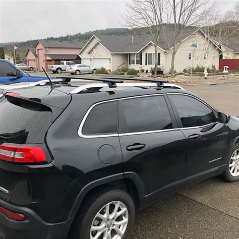 Best 2019 Jeep Cherokee Roof Racks | etrailer.com