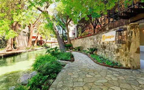 10 Best San Antonio Riverwalk Hotels With Balcony Views