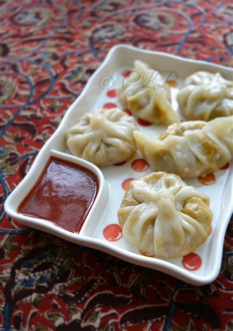 Cook like Priya: Veg Momos Recipe | Schezwan Vegetable Momo