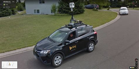 Google Maps car meets Bing Maps car – StreetViewFun