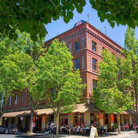 McMenamins Hotel Oregon | Visit McMinnville