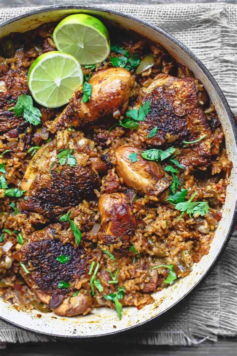 One Pan Spanish Chicken and Rice Recipe (Arroz con Pollo) | The ...