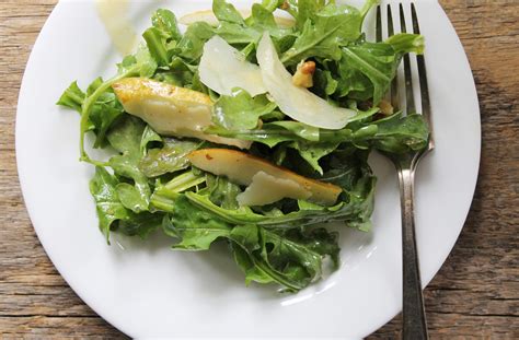 arugula pear walnut parmesean salad – Friendly Food Snobs