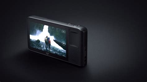 Light L16 — DSLR-Powered, Smartphone-Sized, and 16 Cameras in One — Announces Ship Date