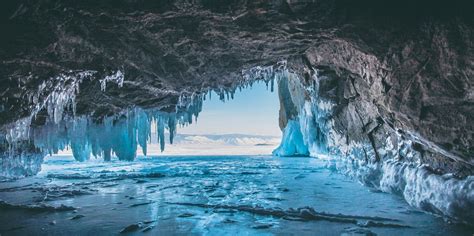 See How Lake Baikal in Siberia Transforms Into Winter Wonderland