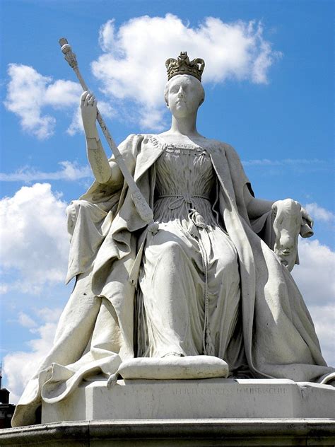 Queen Victoria statue, Kensington Palace - List of statues of Queen ...