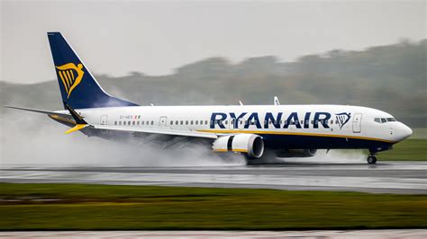 Breaking: Ryanair Places Huge Order For Up To 300 Boeing 737 MAX 10s